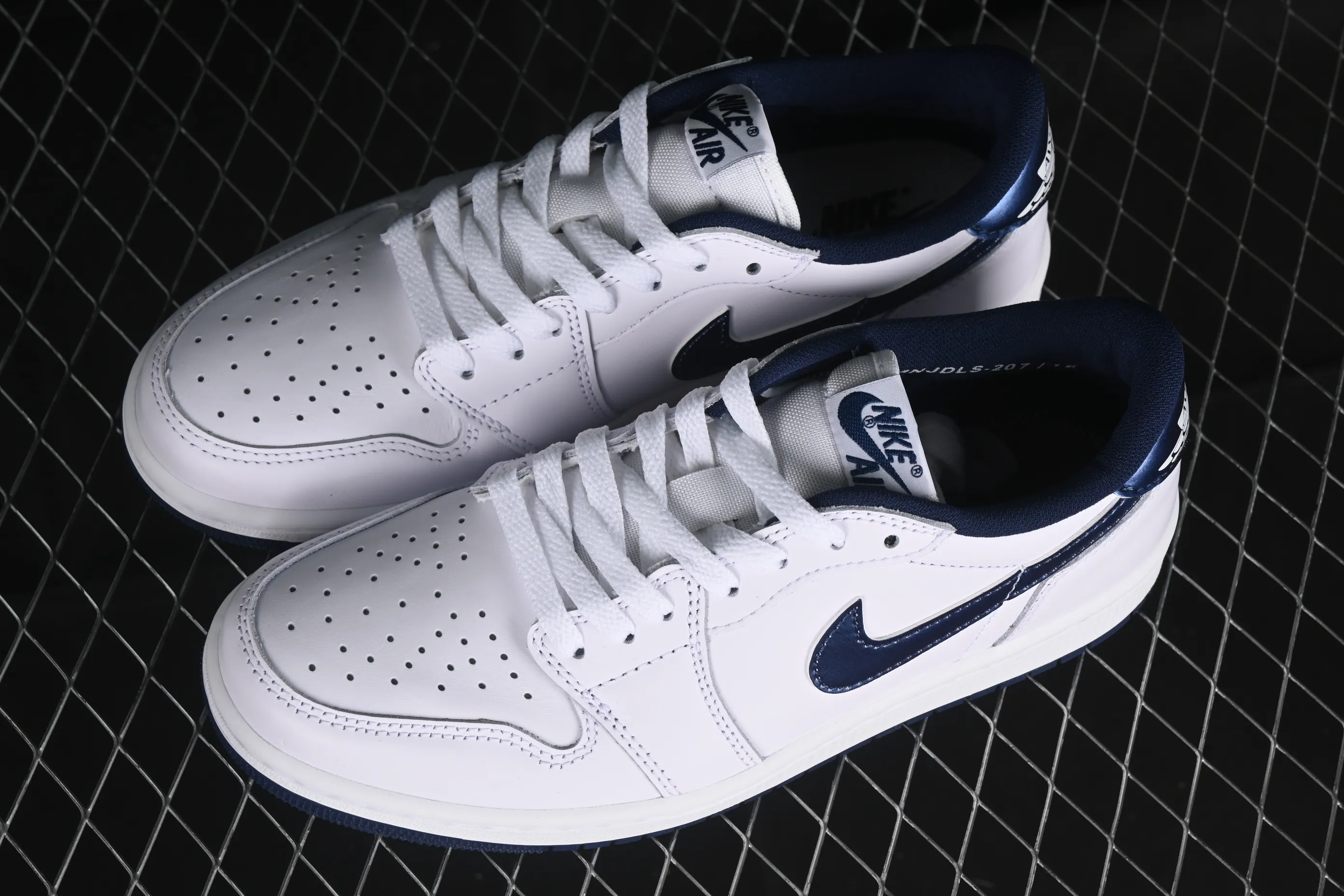 All categories Air Jordan Jordan series basketball shoes Air Jordan 1 Low G version pure original Air Jordan 1 Low "85 Metallic Blue" AJ1 Joe 1 metallic white blue FB9933-141